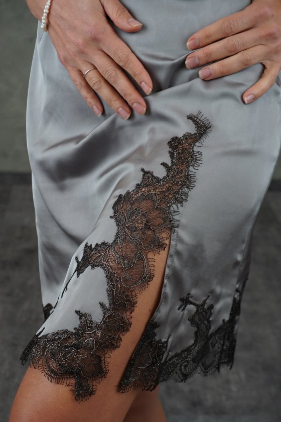 Сорочка для сну з мереживом Felena Україна GRAPHITE Silk-Satin 205