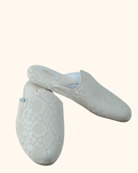 Кімнатні тапочки 550 белая змея Pellagio (Україна)