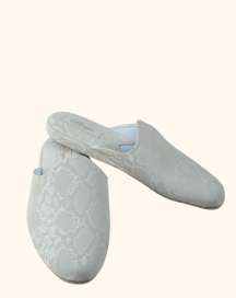 Кімнатні тапочки 550 біла змія Pellagio (Україна)